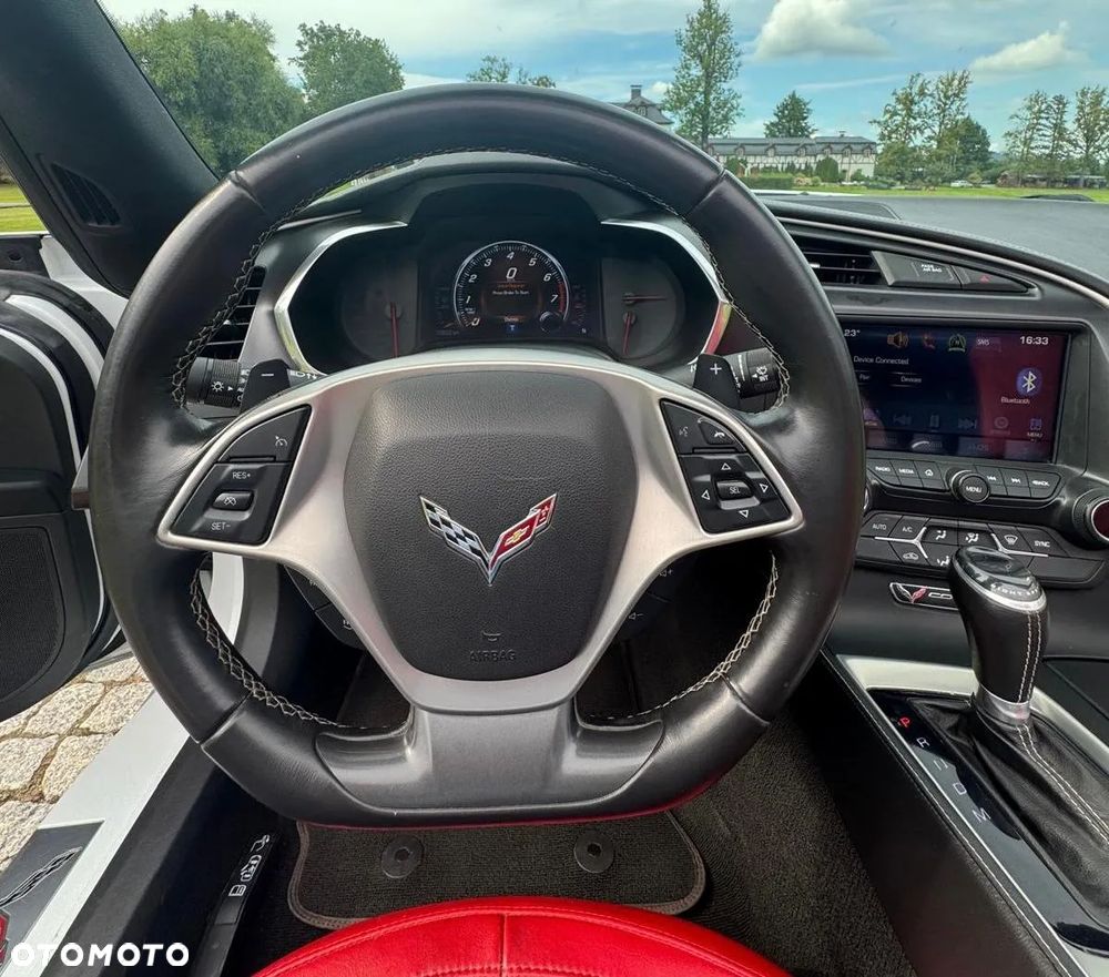 Chevrolet Corvette - 16