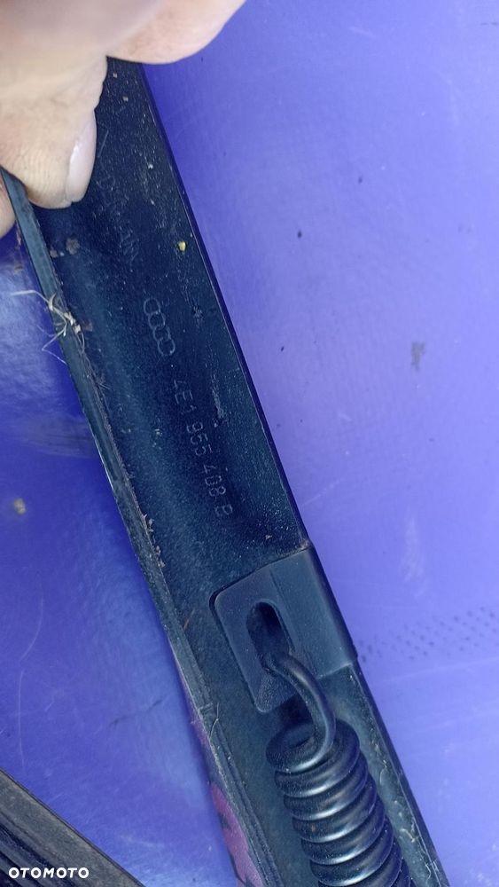 AUDI A8 D3 RAMIONA WYCIERACZEK PRZÓD EUROPA RAMIE - 5