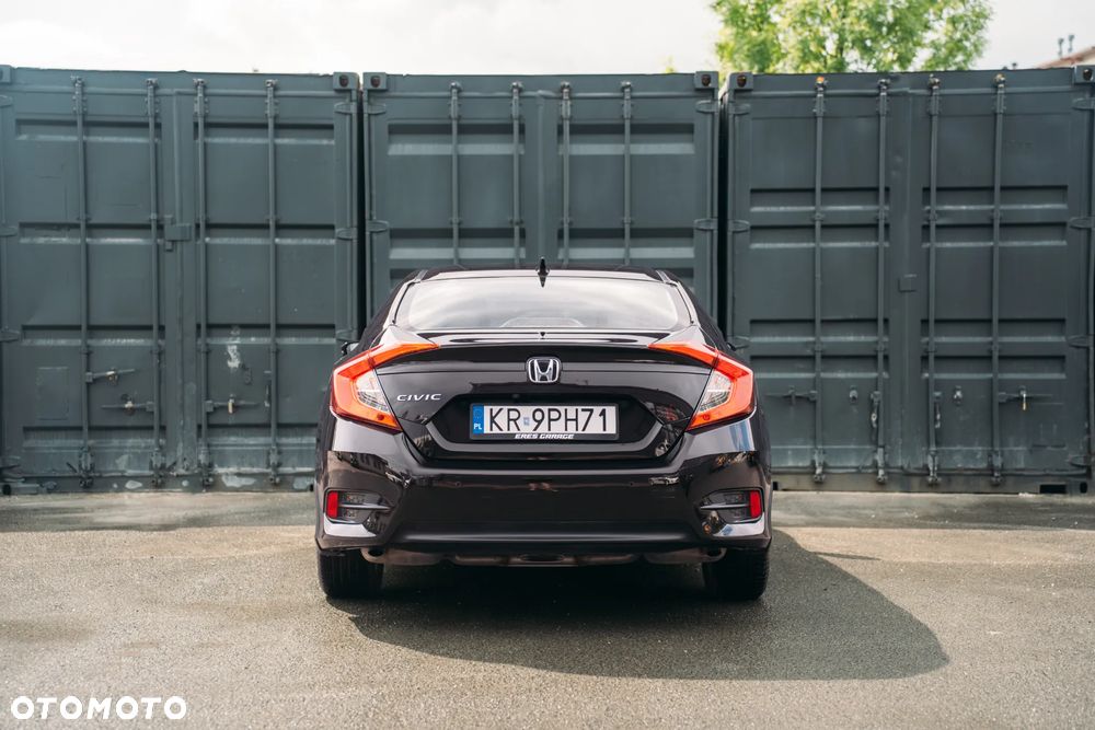 Honda Civic 1.5 T Executive - 11
