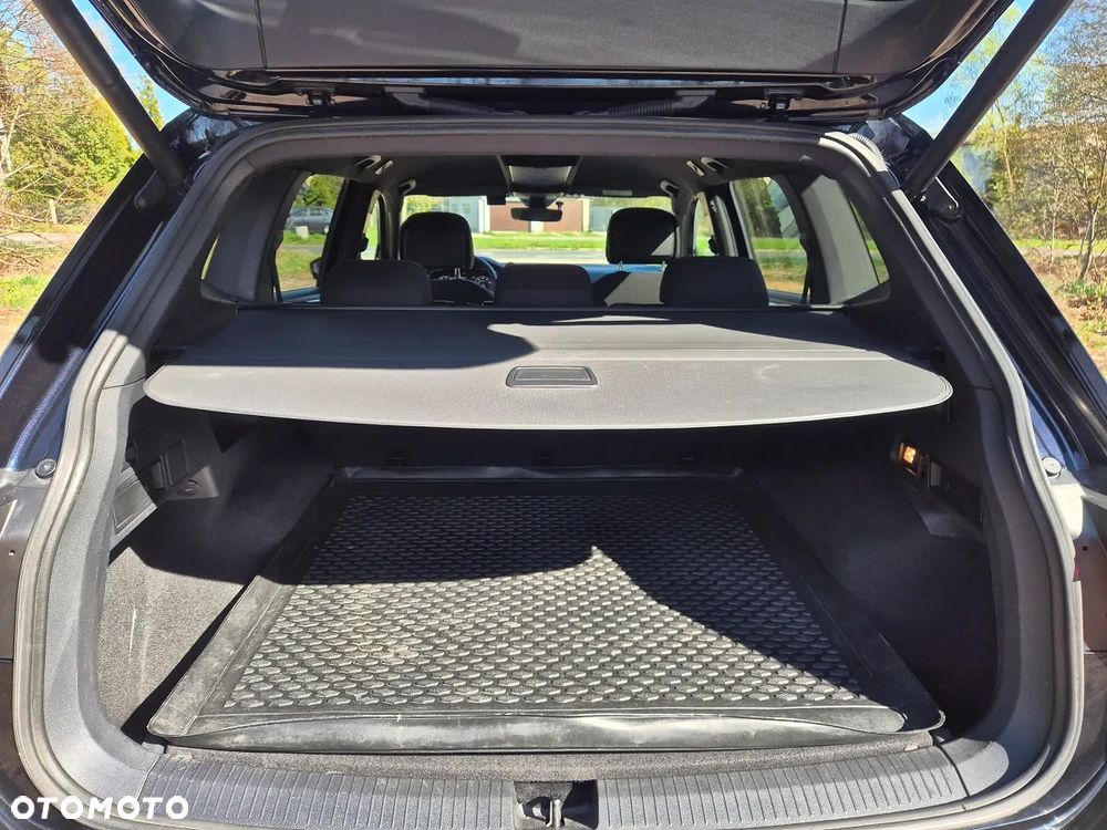 Volkswagen Tiguan - 13
