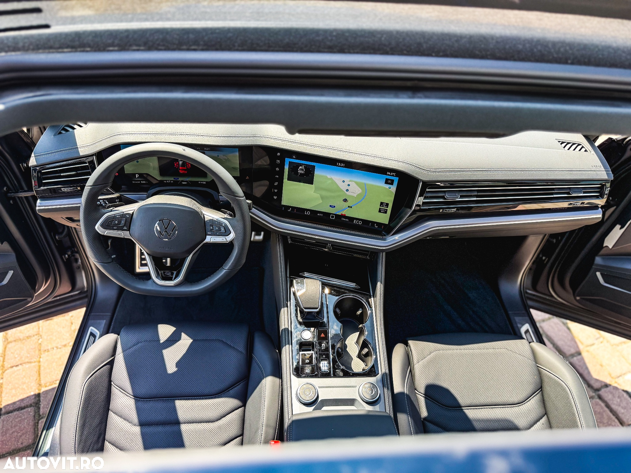Volkswagen Touareg V6 TDI 4MOTION R-Line - 13