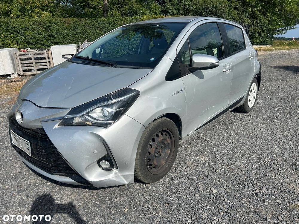 Toyota Yaris Hybrid 100 Dynamic EU6 - 1