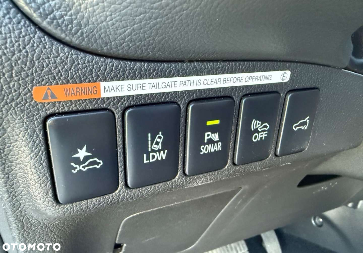 Mitsubishi Outlander - 10