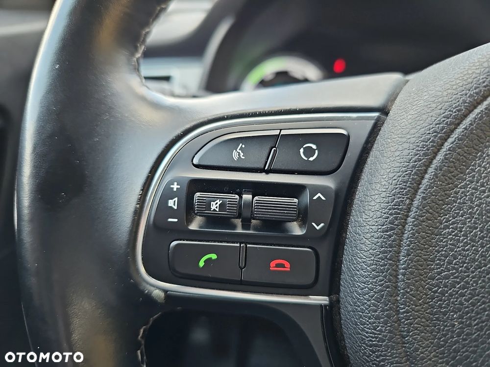 Kia Niro 1.6 GDI Hybrid L - 18