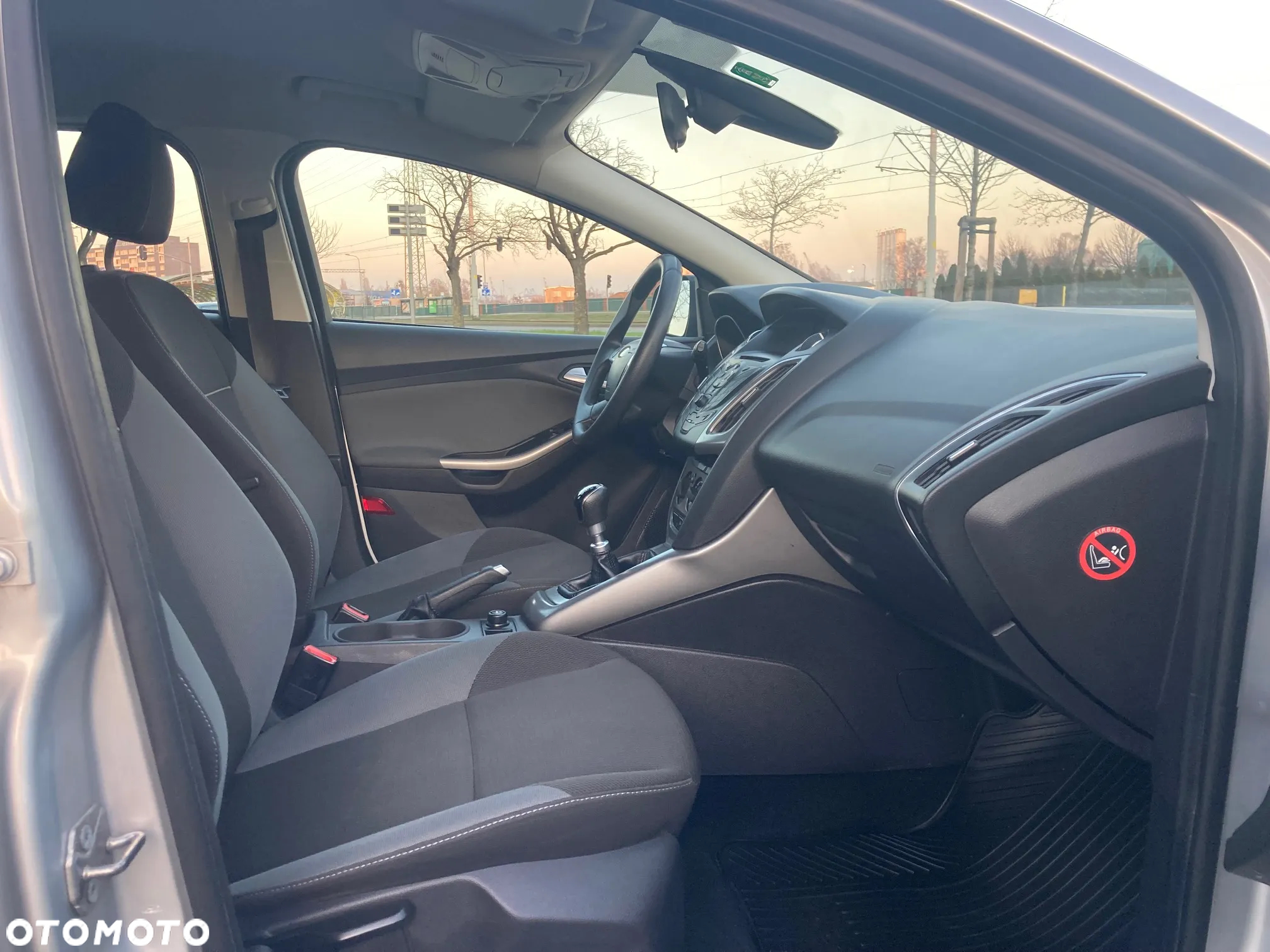 Ford Focus 1.6 TDCi DPF Champions Edition - 12