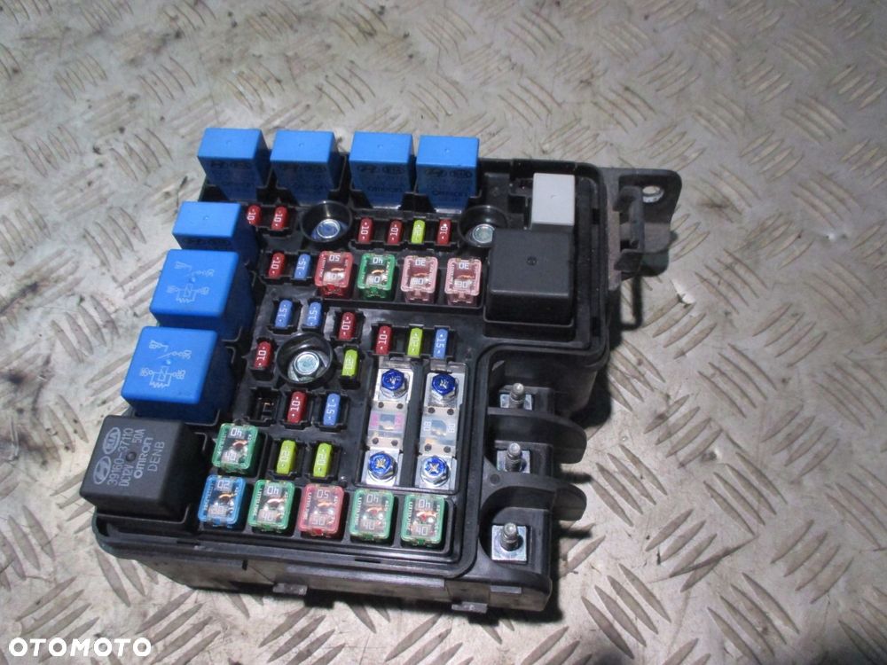 Skrzynka bezpieczników KIA CEE'D 1 919501H020 1.4 - 1