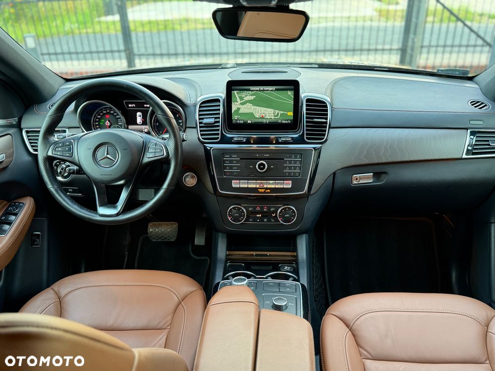 Mercedes-Benz GLE 350 d 4Matic 9G-TRONIC AMG Line - 15