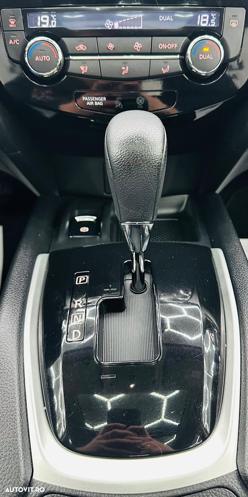 Nissan X-Trail 1.6 dCi Xtronic N-Connecta - 27