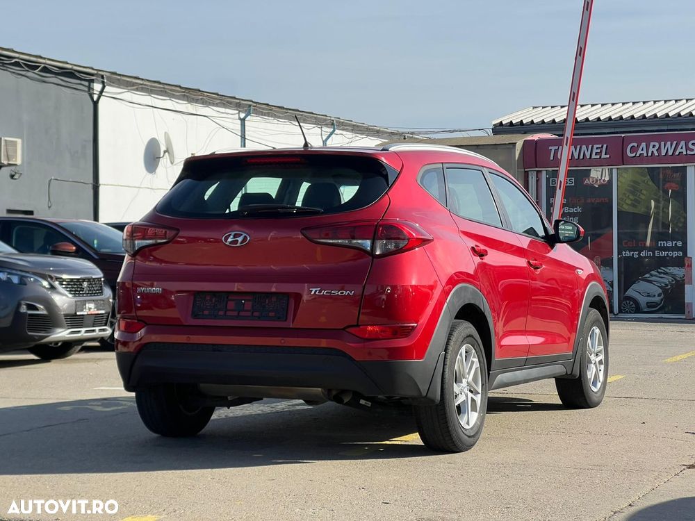 Hyundai Tucson blue 1.7 CRDi 2WD Intro Edition - 4