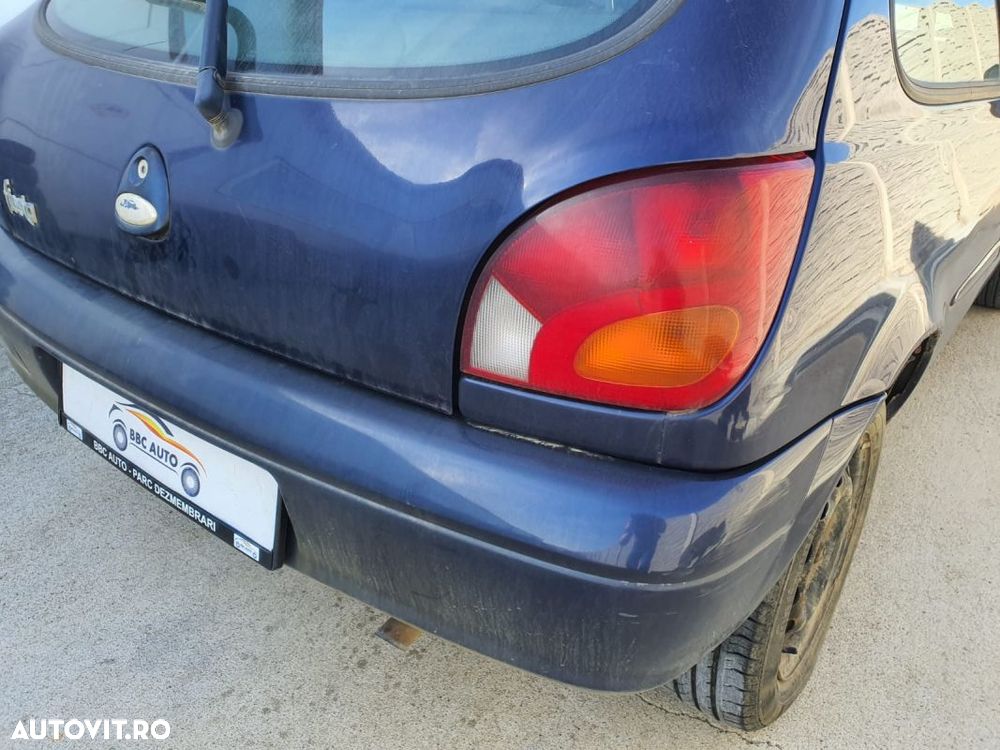 STOP FORD FIESTA 4 D. - 1