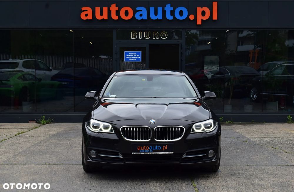 BMW Seria 5 535i xDrive Luxury Line - 2
