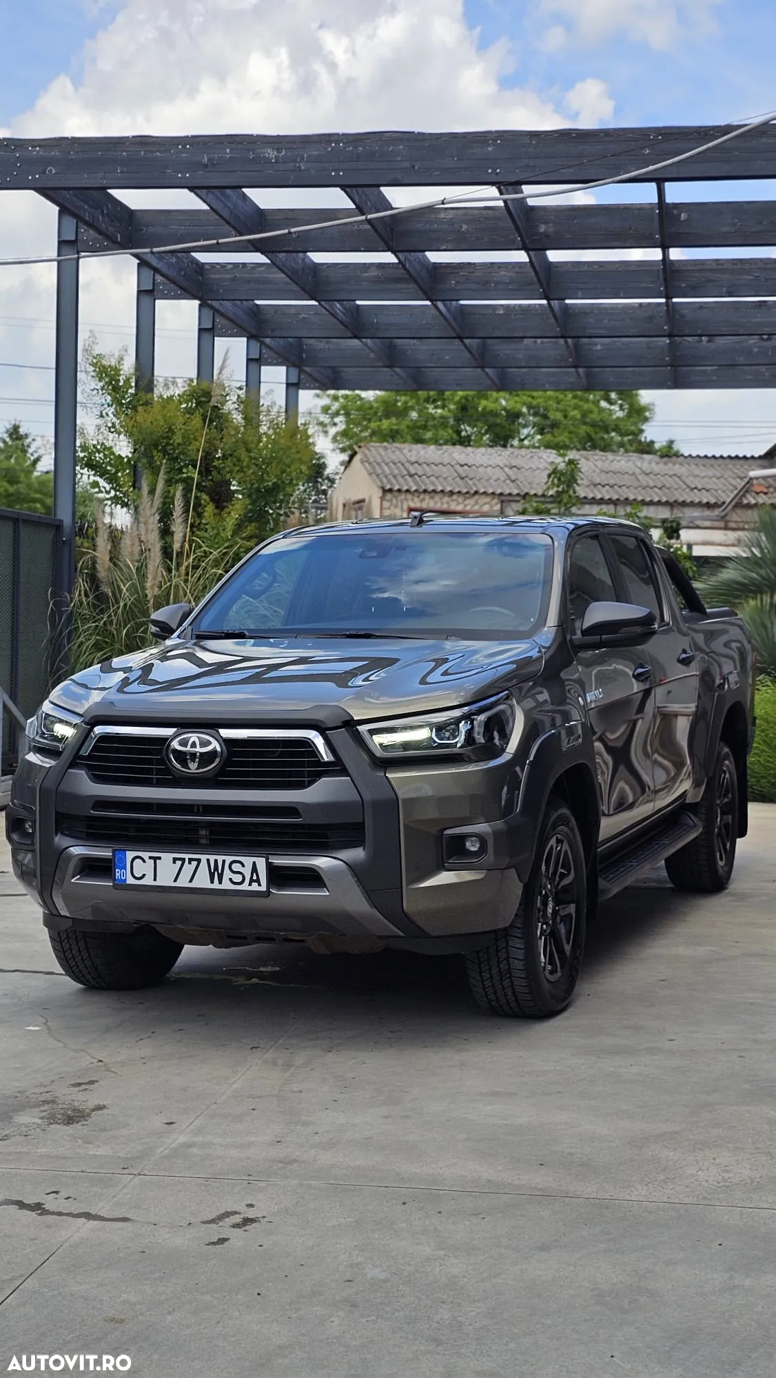 Toyota Hilux 2.8D 204CP 4x4 Double Cab AT Invincible Color Edition - 14