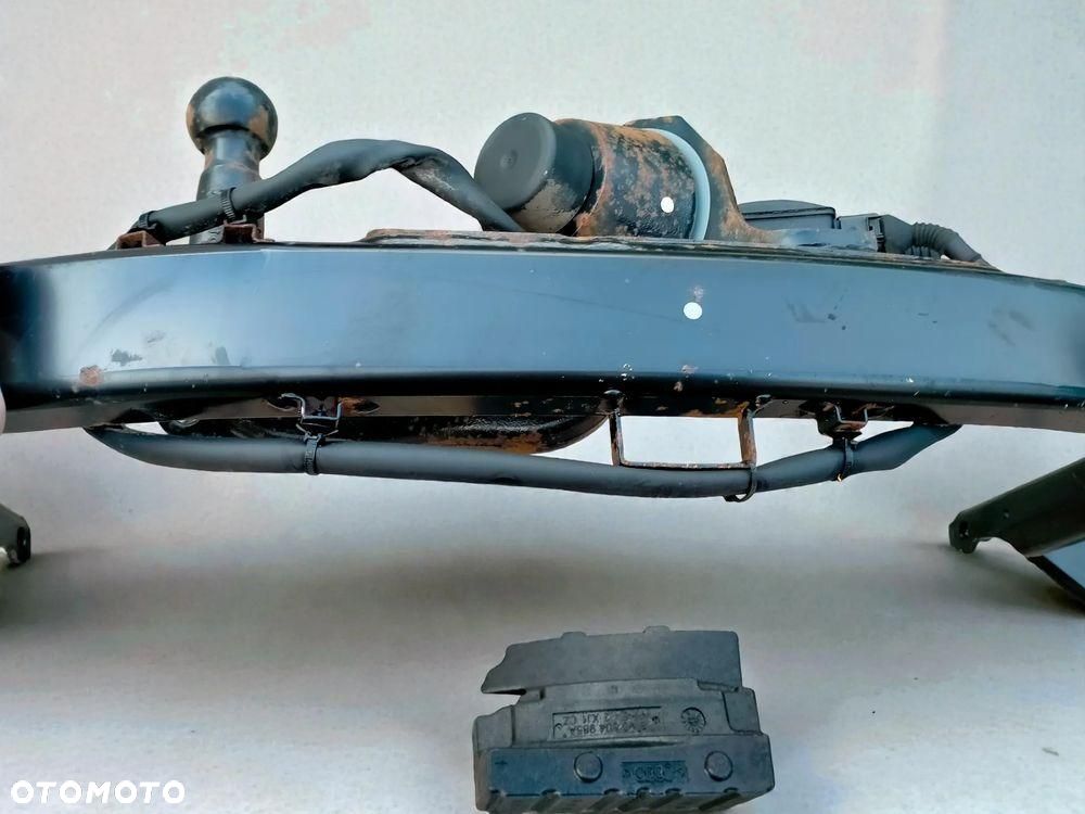 Audi A4 B9 Lift / KOMBI / Hak Holowniczy Moduł 8W1907383A / ORYGINAŁ - 14