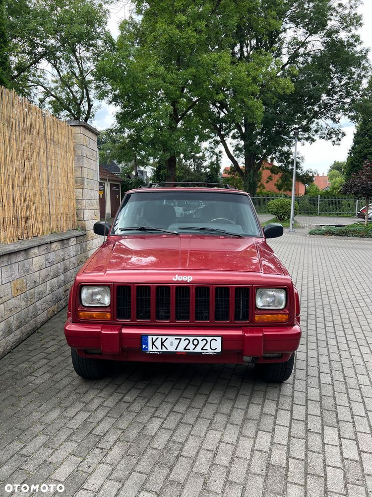 Jeep Cherokee - 2