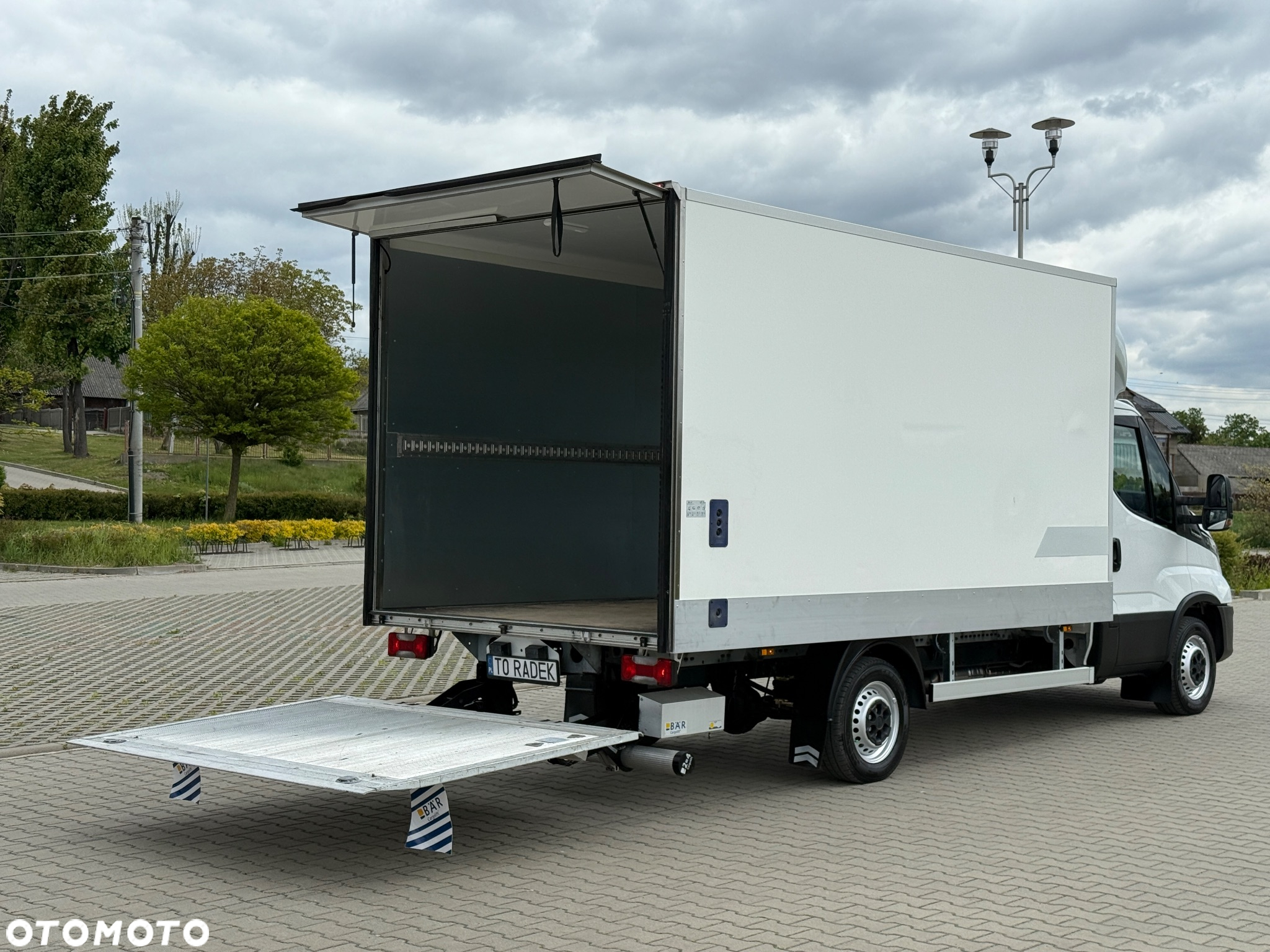 Iveco DAILY 35-160 160KM Hi Matic *Resor+Poduszka* Full LED Kontener * Izoterma +Winda 750KG SUPER STAN!!! - 25
