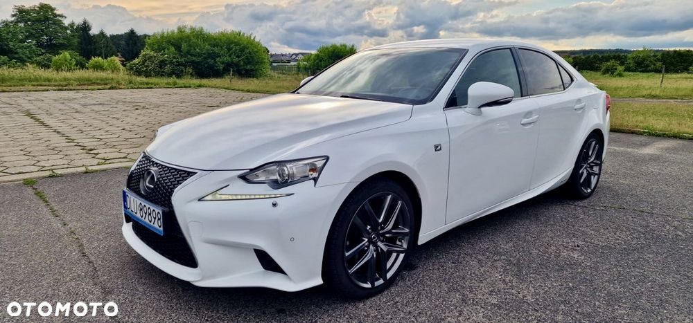 Lexus IS ver-300h-f-sport-eu6 - 8