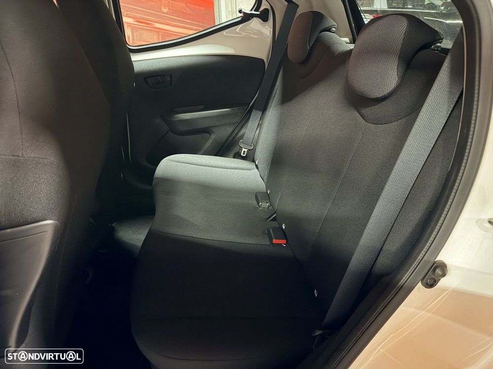 Toyota Aygo X 1.0 Envy - 8