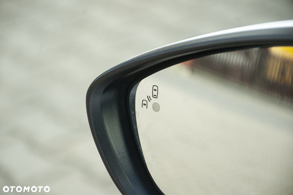 Citroën C4 PureTech 130 Stop & Start EAT6 Shine - 28