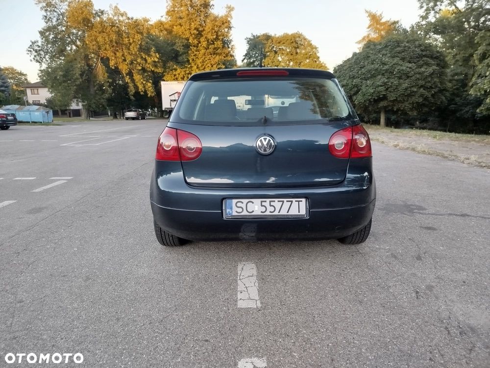 Volkswagen Golf 2.0 TDI DSG Sportline - 6