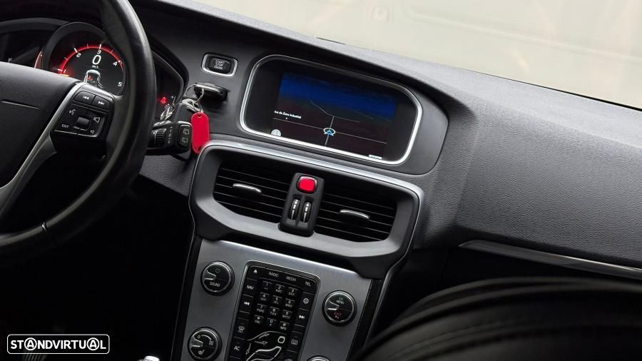 Volvo V40 D2 Ocean Race - 14