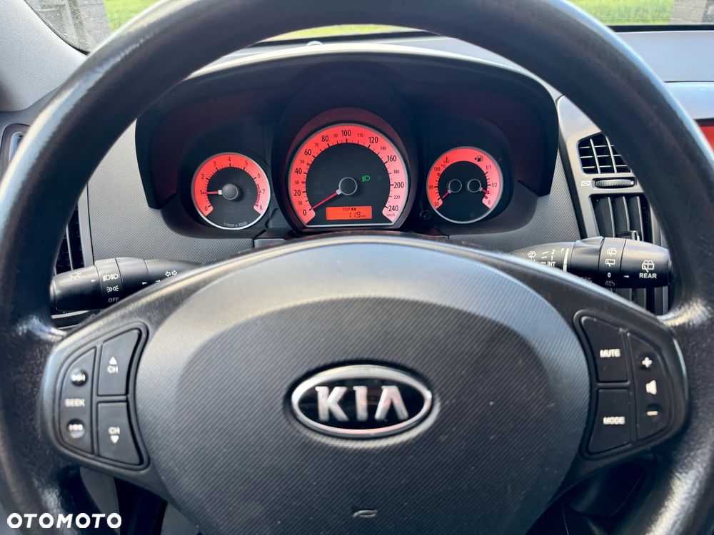 Kia Ceed 1.4 Comfort - 16
