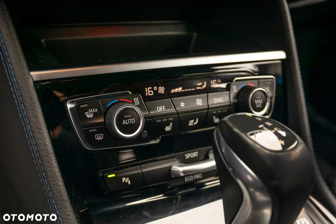 BMW Seria 2 220d Active Tourer - 30