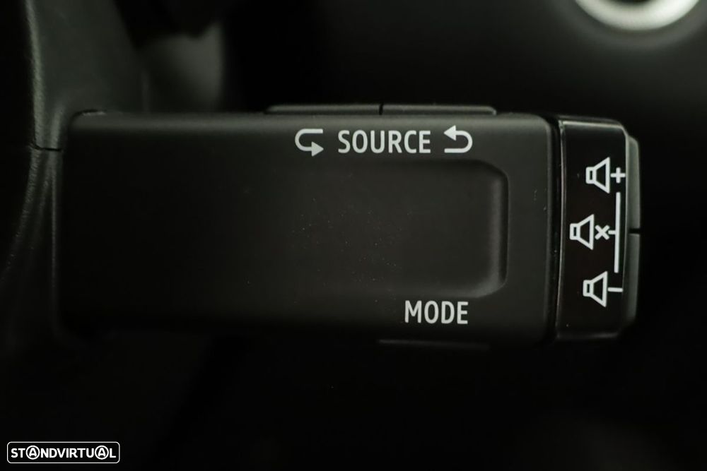 Renault Captur 1.0 TCe Techno Bi-Fuel - 19