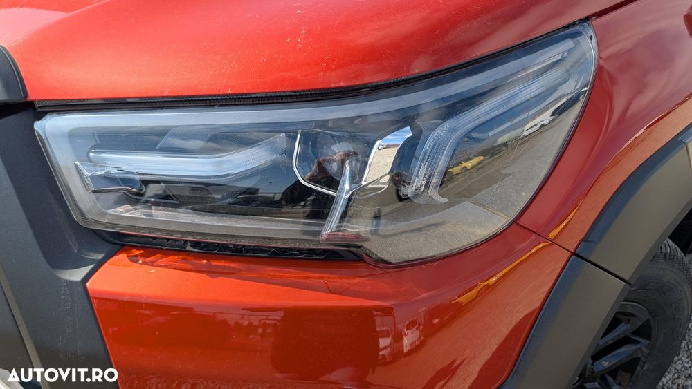 Toyota Hilux 2.8D 204CP 4x4 Double Cab AT MHEV Invincible - 8