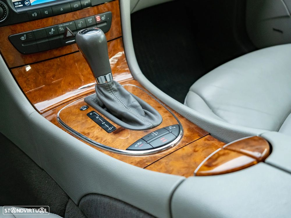 Mercedes-Benz E 500 Elegance 4-Matic - 11