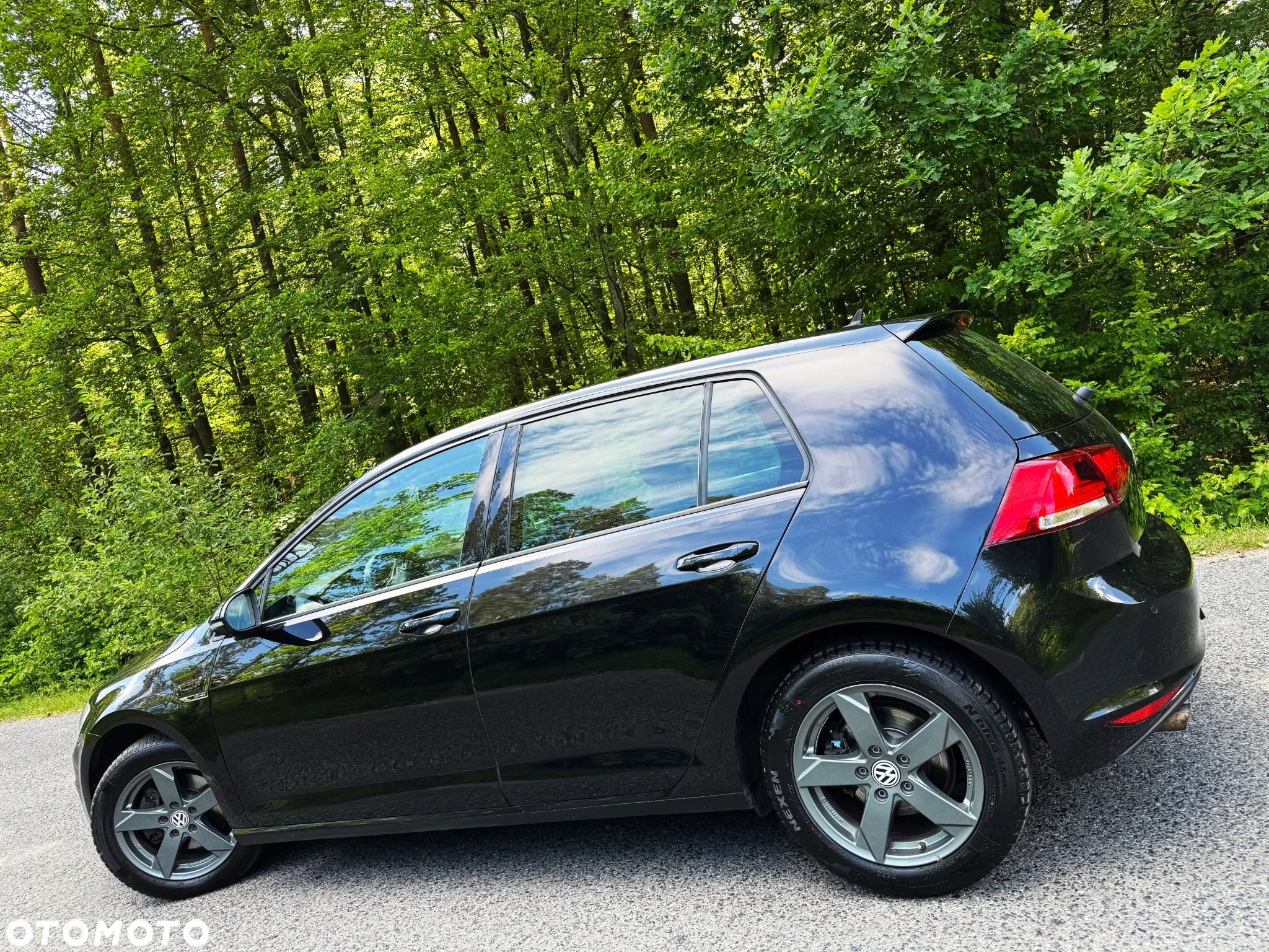 Volkswagen Golf 1.4 TSI ACT BlueMotion Technology DSG Lounge - 4