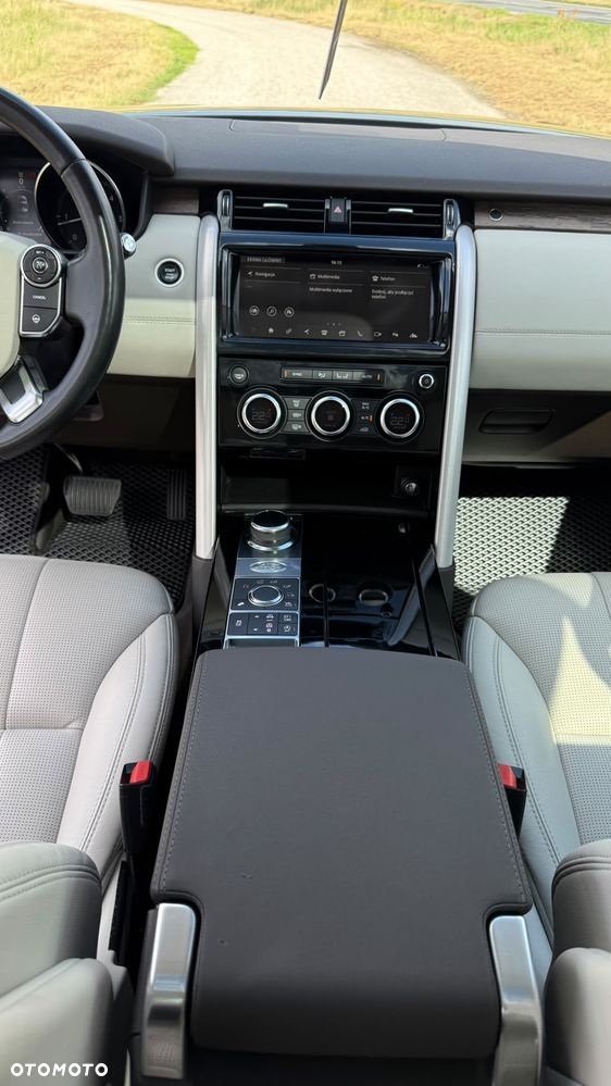 Land Rover Discovery 3.0 TD6 HSE - 16