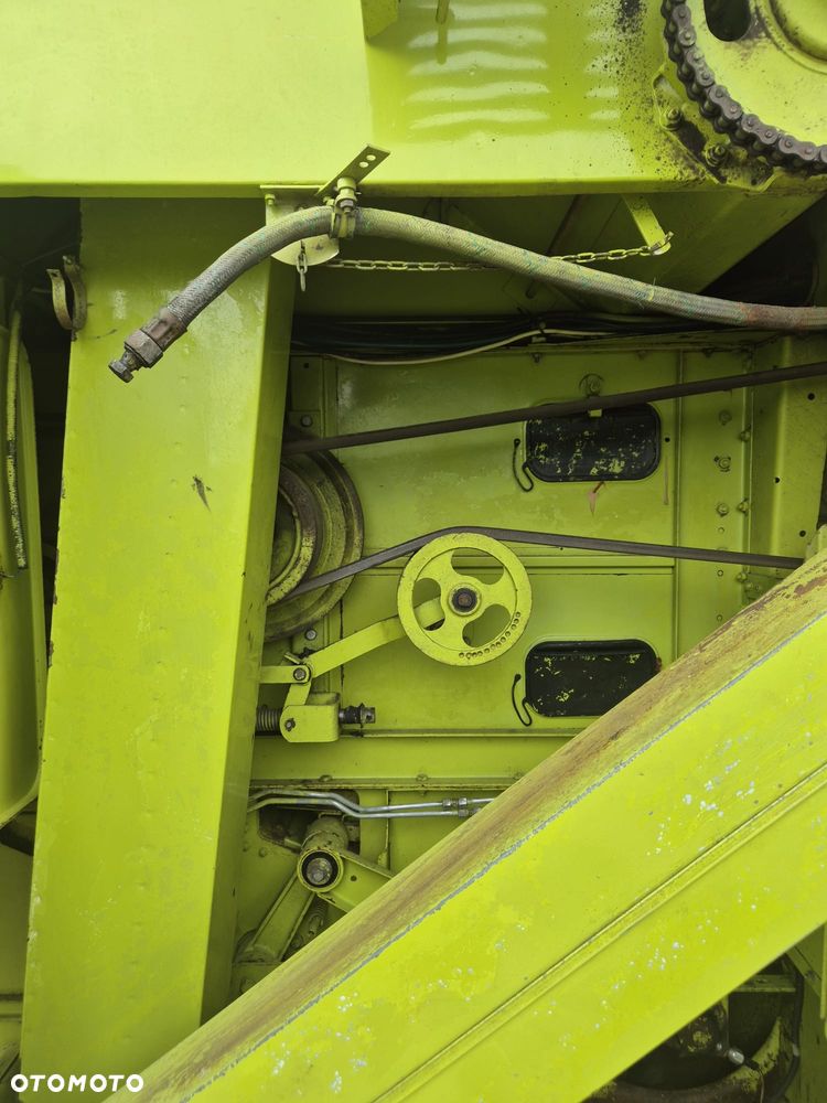 Claas Dominator 98S - 3