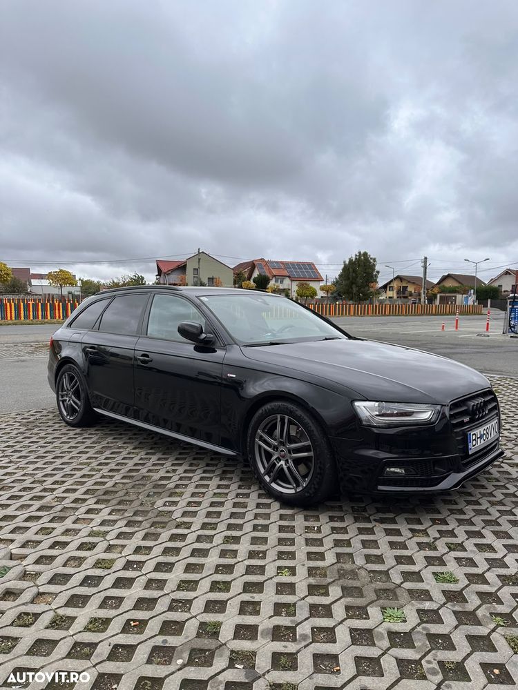 Audi A4 Avant 2012 photo 2