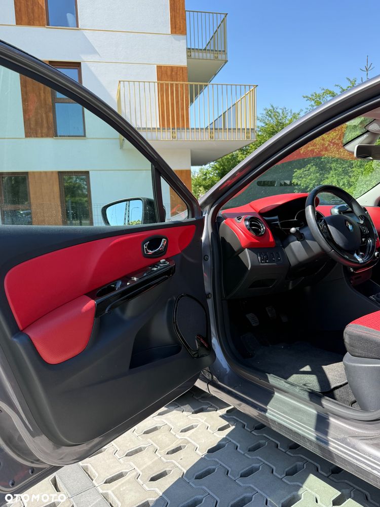 Renault Clio - 8