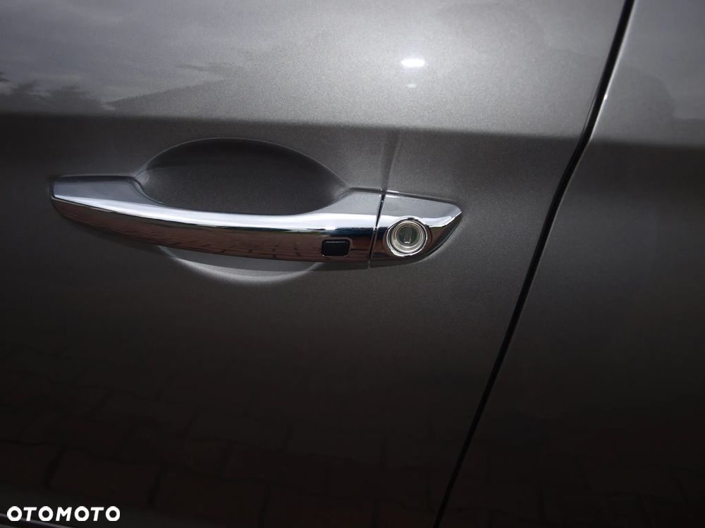 Hyundai Elantra 1.6 Style - 14