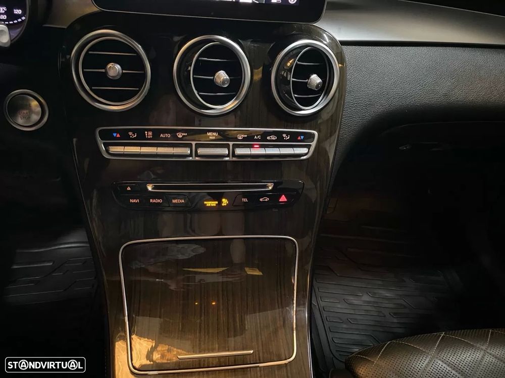 Mercedes-Benz GLC 250 d 4Matic 9G-TRONIC AMG Line - 16