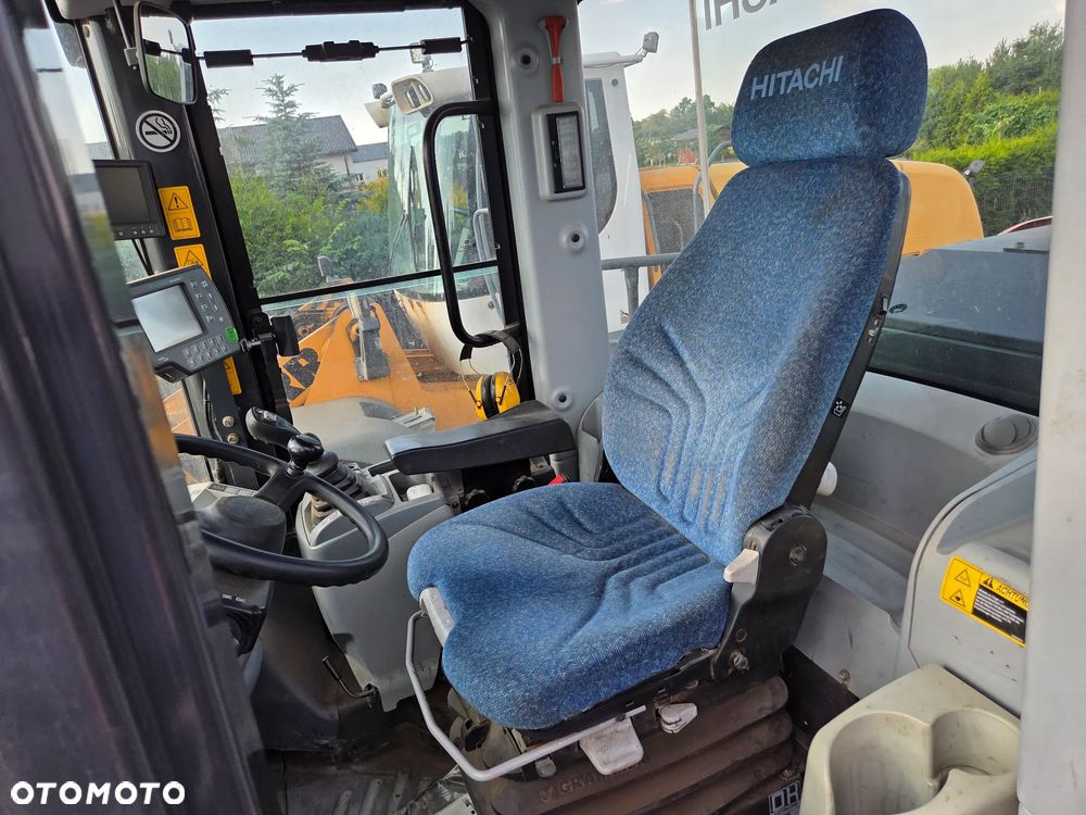 Hitachi ZW 310 / z Niemiec / stan idealny / - 9