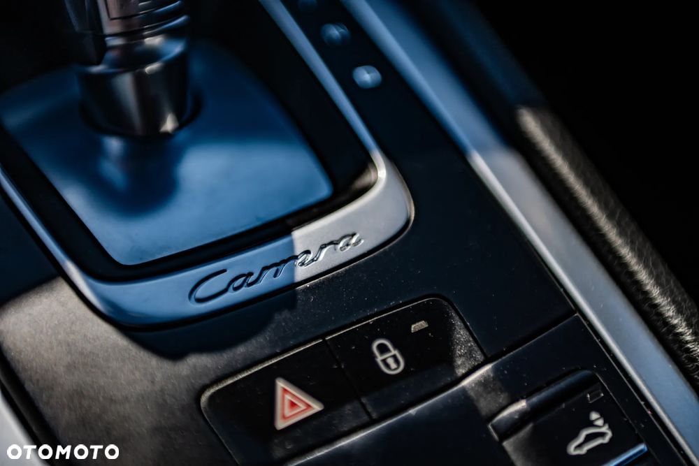 Porsche 911 Carrera PDK - 20