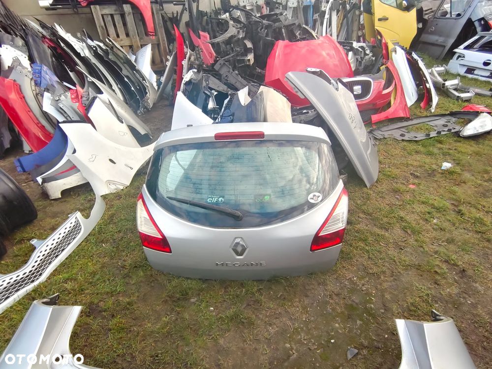Megane III 3 HB klapa tylna tył pokrywa bagażnika kompletna