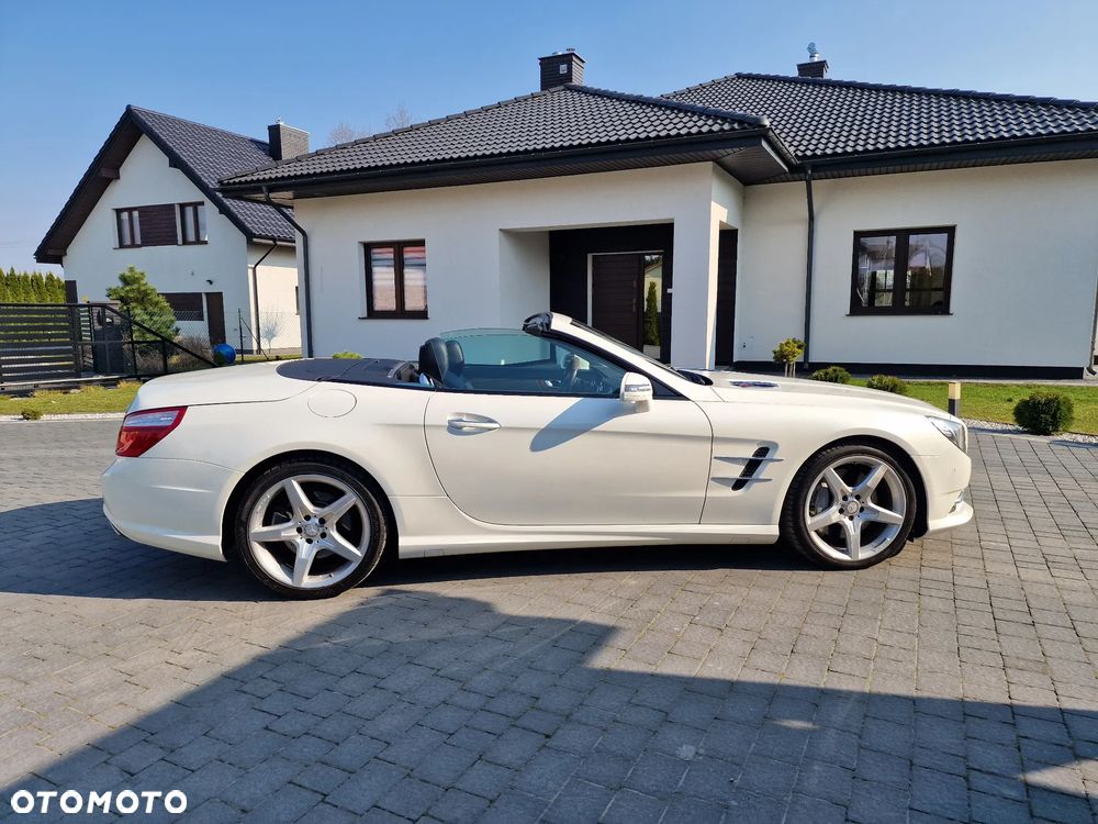 Mercedes-Benz SL 500 BlueEff - 21