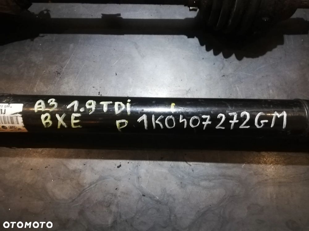PÓŁOŚ PRAWY PRZÓD 1K0407272GM 1K0407271GM A3 8P 1.9 TDI - 2