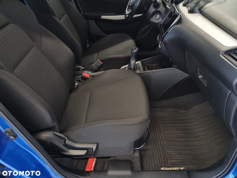 Suzuki Swift 1.2 SHVS Premium Plus - 10