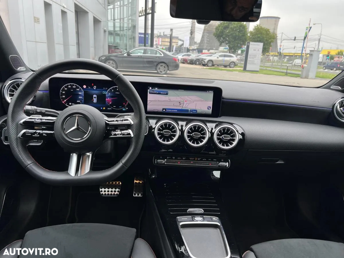 Mercedes-Benz A 200 MHEV 7G-DCT - 12