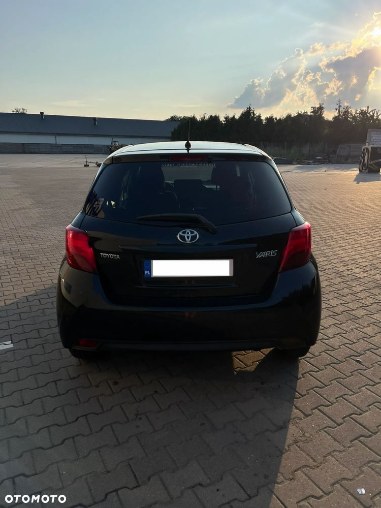 Toyota Yaris 1.33 Premium EU6 - 5