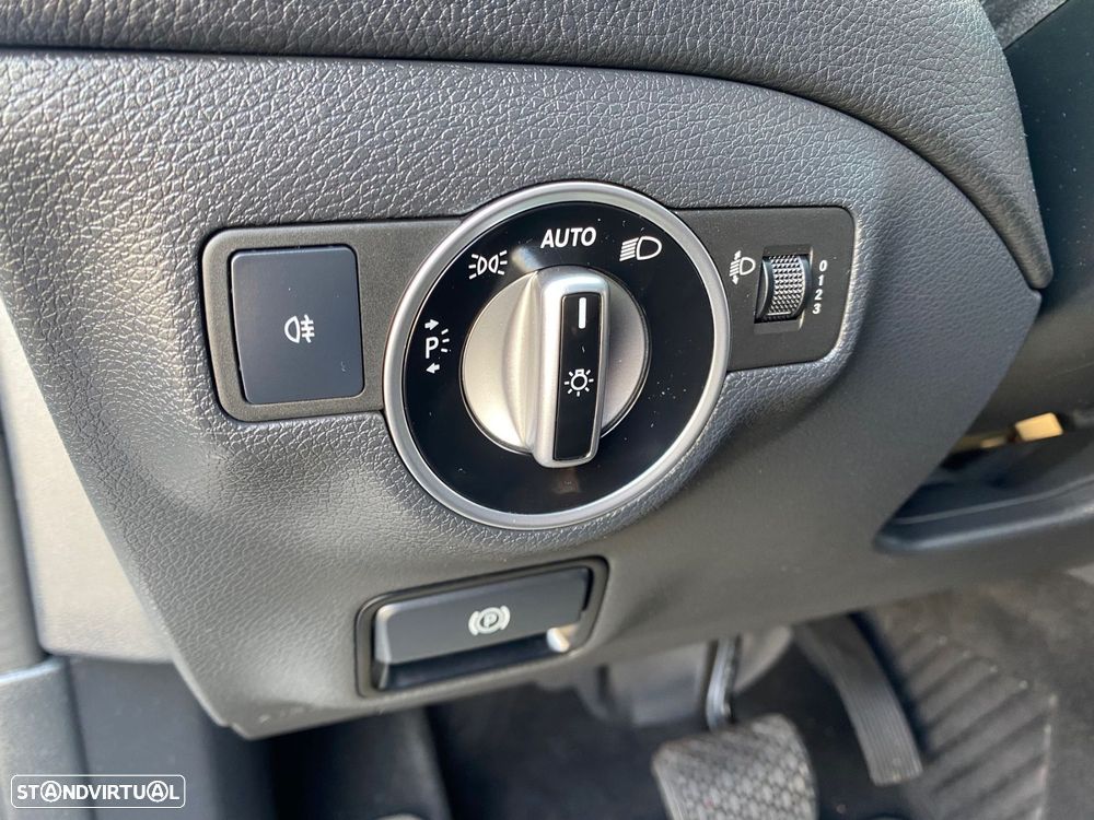 Mercedes-Benz CLA 180 - 17