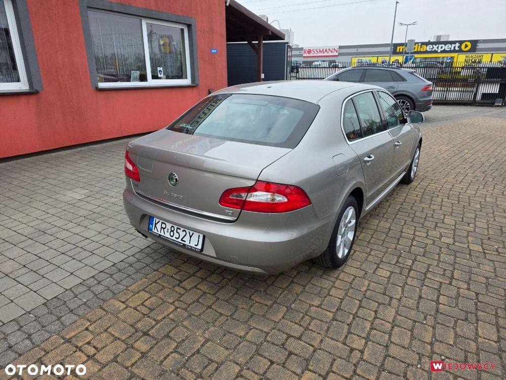 Skoda Superb - 12