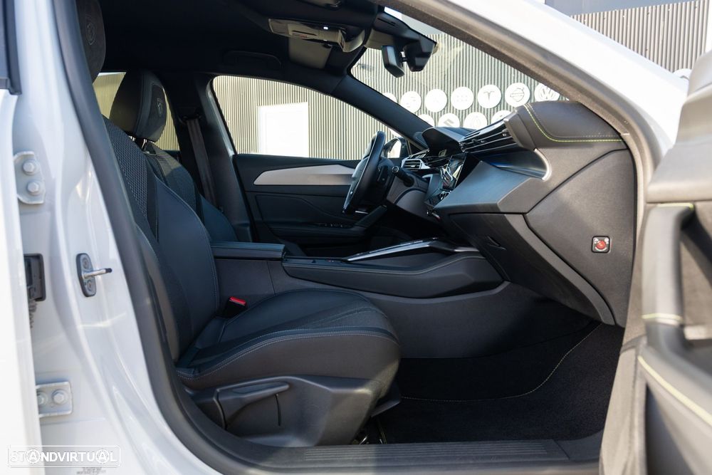 Peugeot 308 1.6 Hybrid GT e-EAT8 - 15