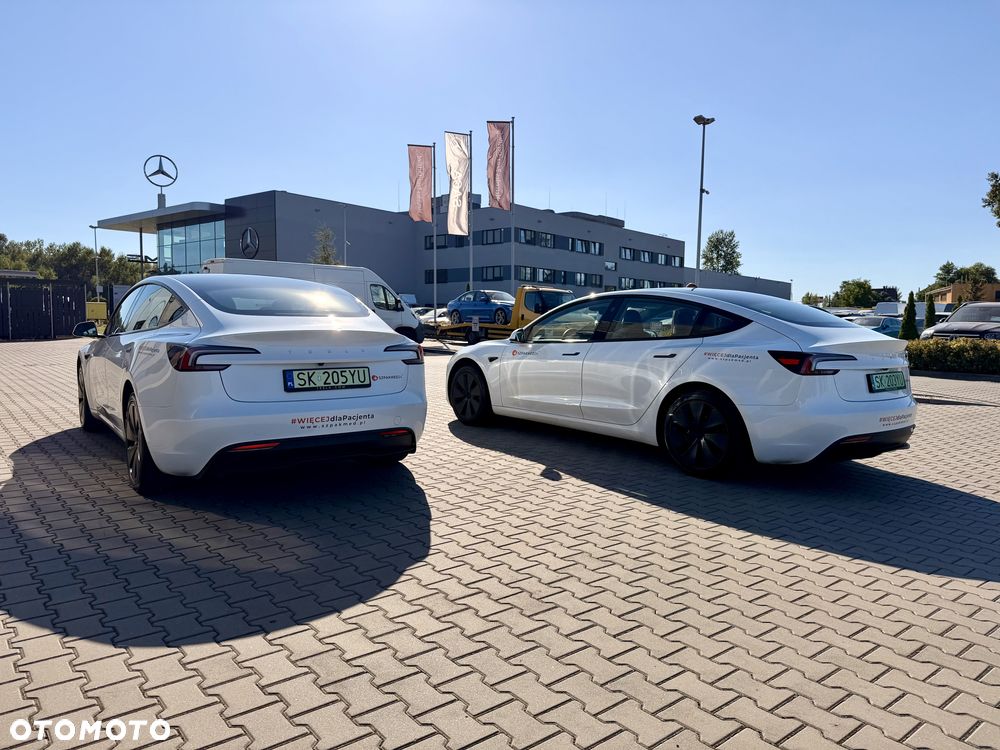 Tesla Model 3 - 5