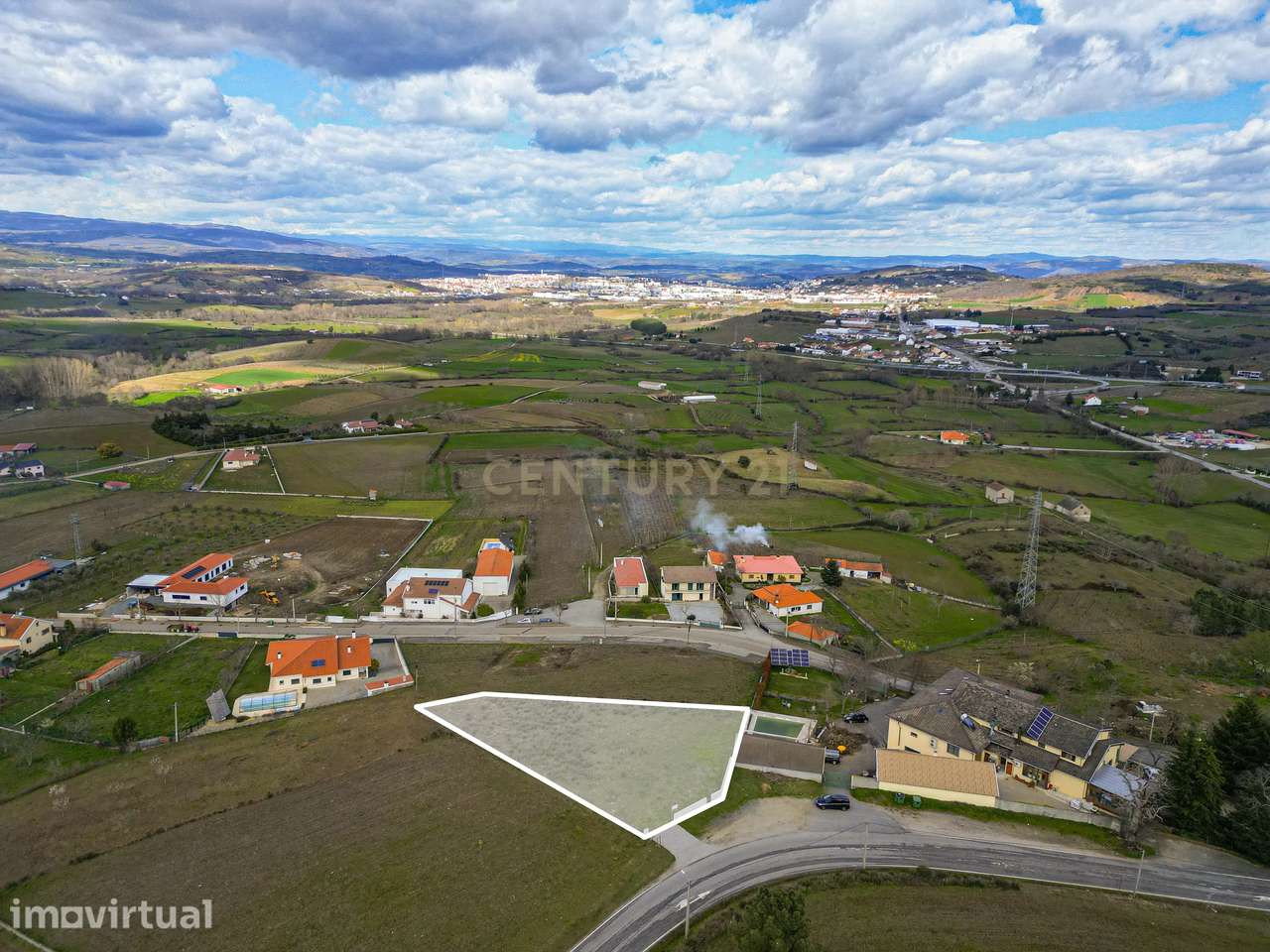 Oportunidade Única: TERRENO com PROJETO DE ARQUITETURA em Bragança por - Grande imagem: 3/28