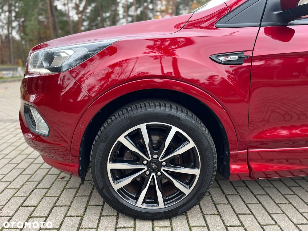 Ford Kuga 1.5 EcoBoost 2x4 ST-Line - 9